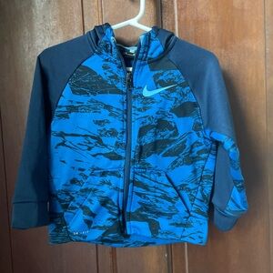 Nike dri fit boys 24 month blue jacket